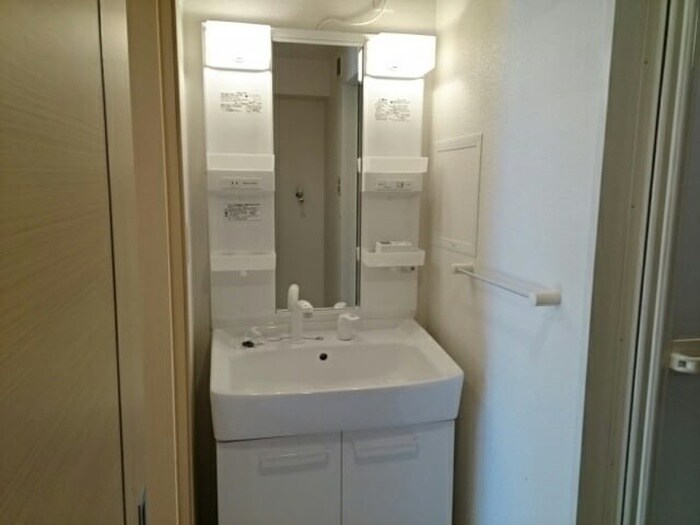 物件内観写真12　(洗面)