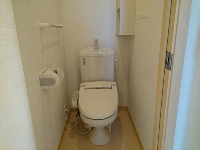 物件内観写真14　(トイレ)