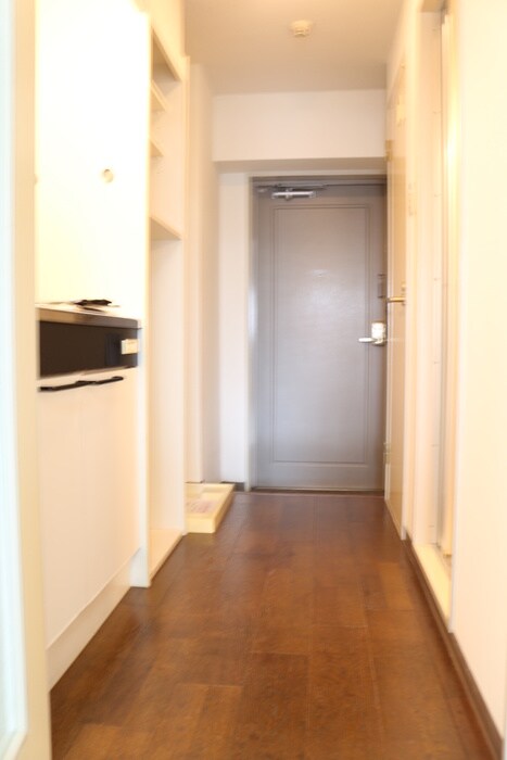 物件内観写真16　(廊下)