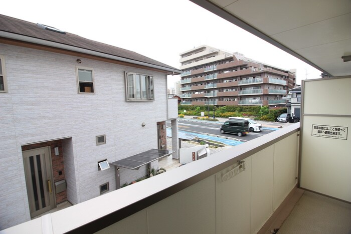 物件内観写真17　(室内からの展望)