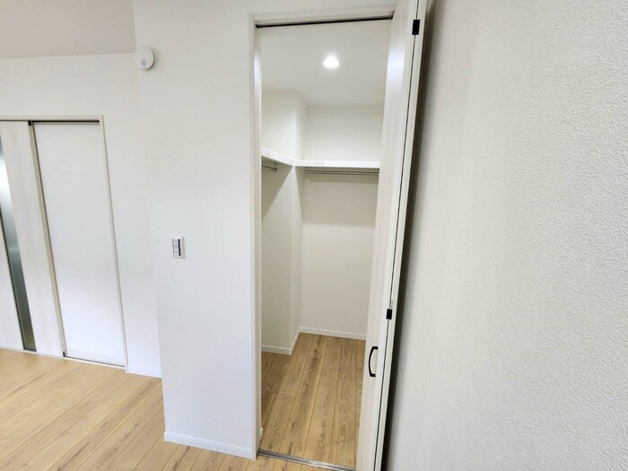 物件内観写真19　(収納)