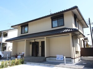 岩倉三宅町テラスハウス外観写真
