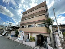 フレーヴァー深草の外観写真