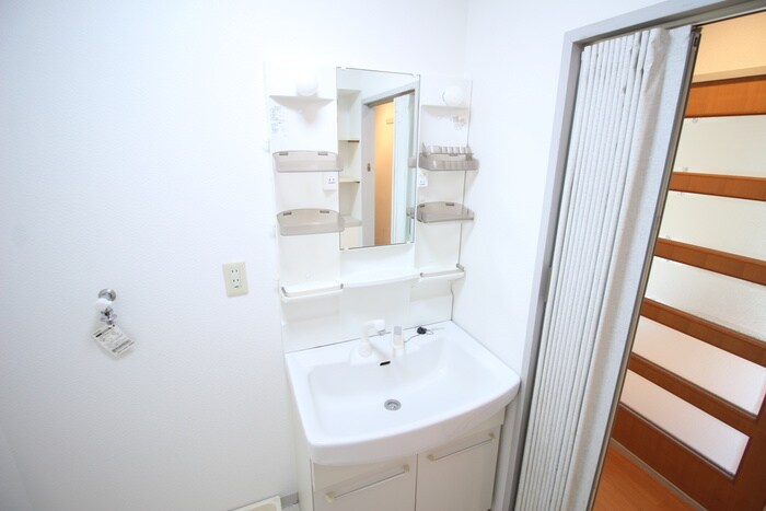 エスポワ－ル新中条の洗面