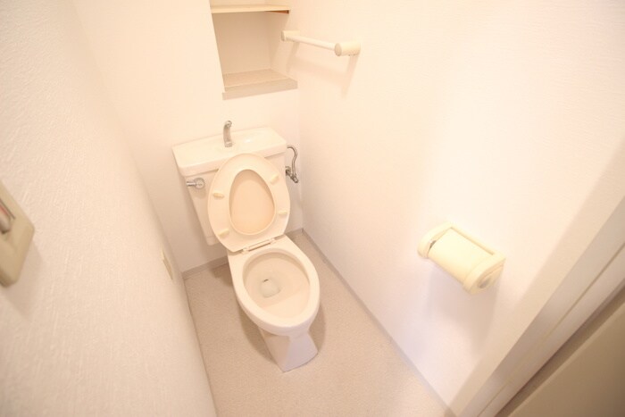 エスポワ－ル新中条のトイレ