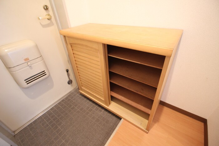 エスポワ－ル新中条の靴箱