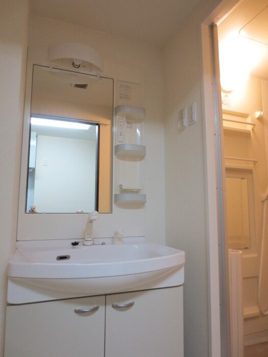 物件内観写真13　(洗面)