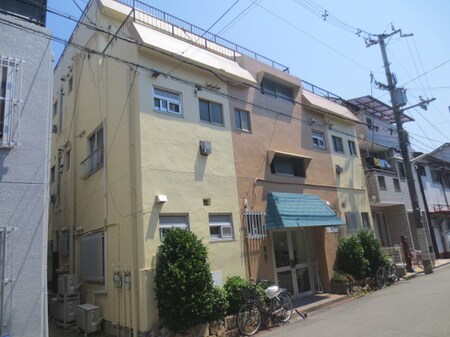 第一アカシヤマンション外観写真
