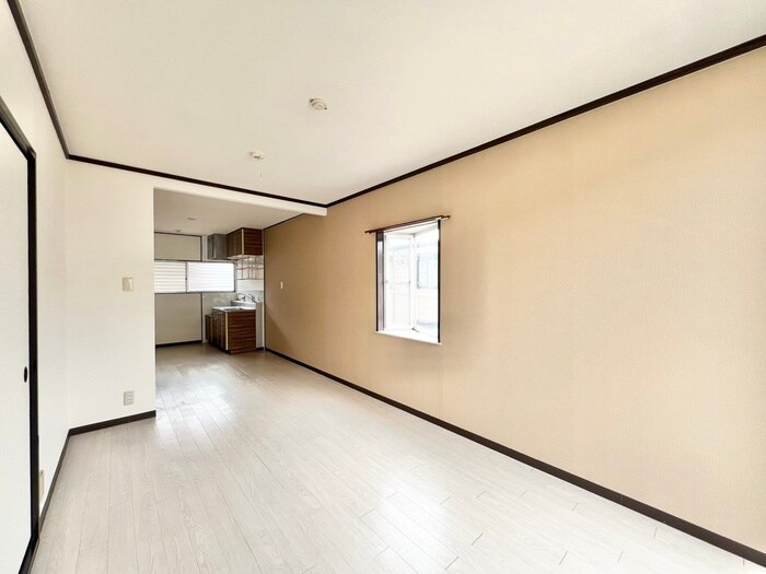 物件内観写真8　(居室)