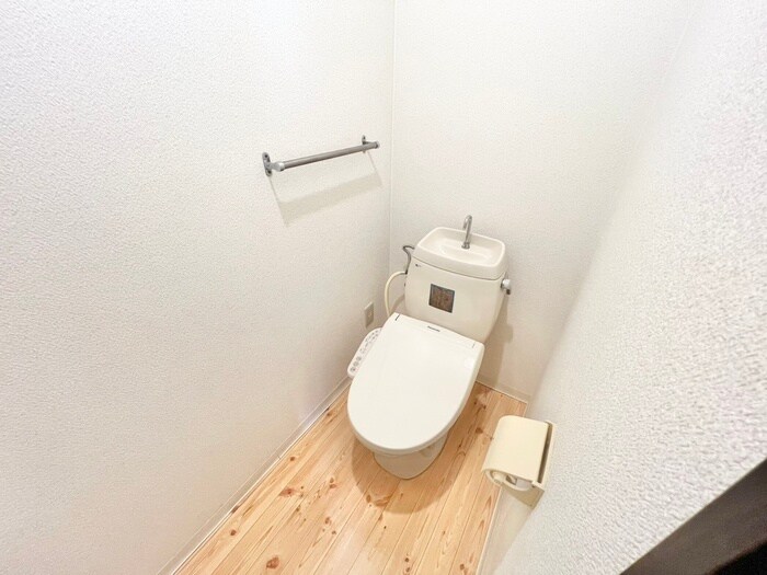 物件内観写真12　(トイレ)