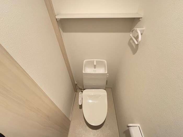 物件内観写真14　(トイレ)