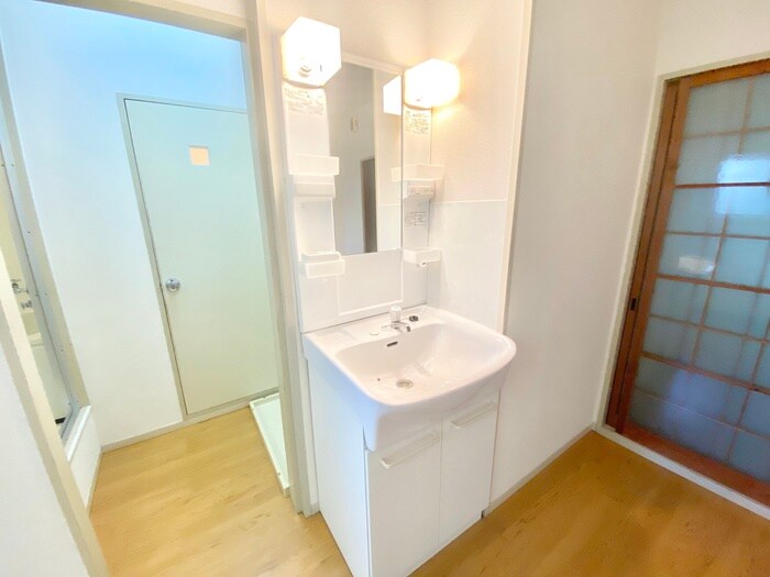 物件内観写真12　(洗面)