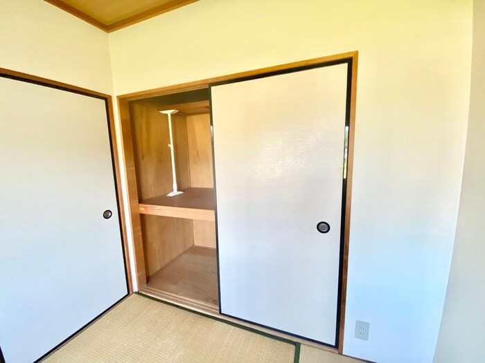 物件内観写真16　(収納)