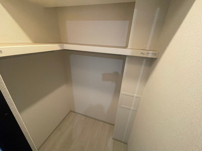 物件内観写真18　(収納)