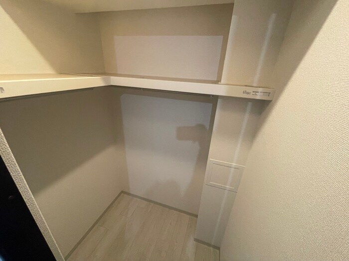 物件内観写真18　(収納)