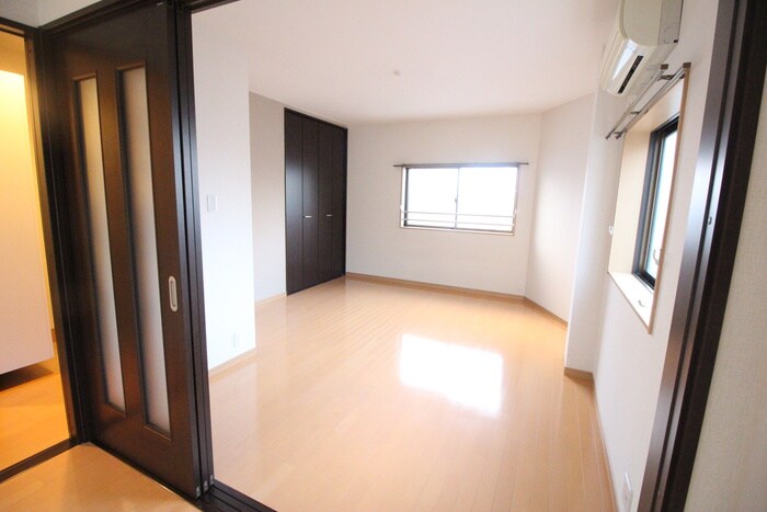 物件内観写真6　(居室)