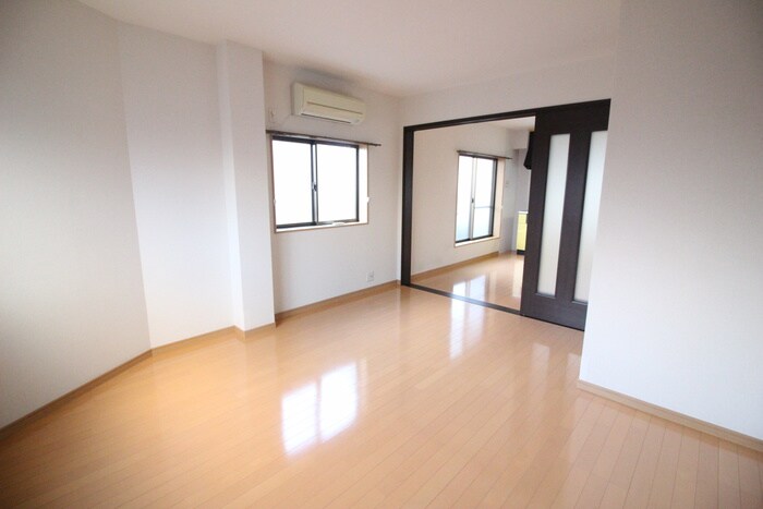 物件内観写真7　(居室)