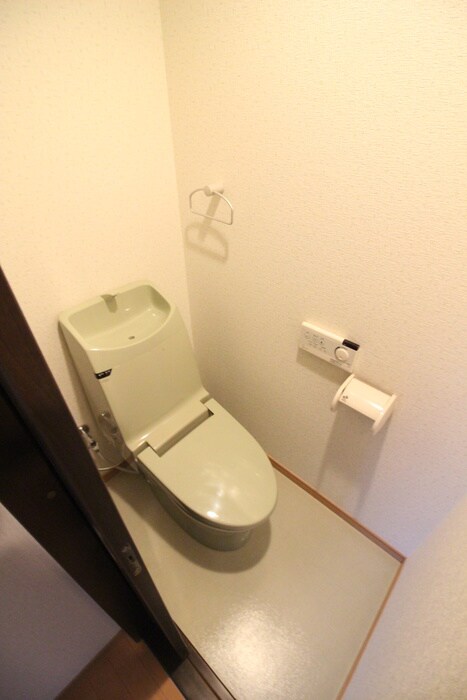 物件内観写真13　(トイレ)