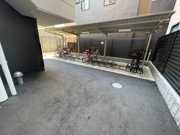 駐輪場