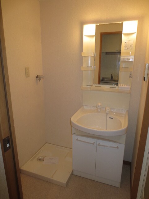 物件内観写真12　(洗面)