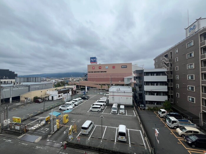 物件内観写真15　(室内からの展望)