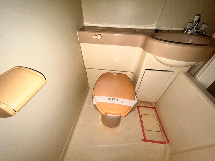 物件内観写真14　(トイレ)