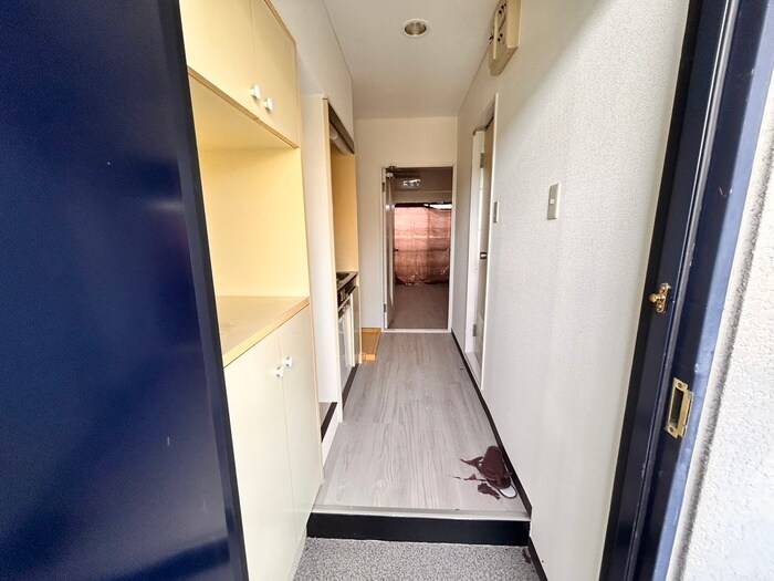 物件内観写真22　(玄関)