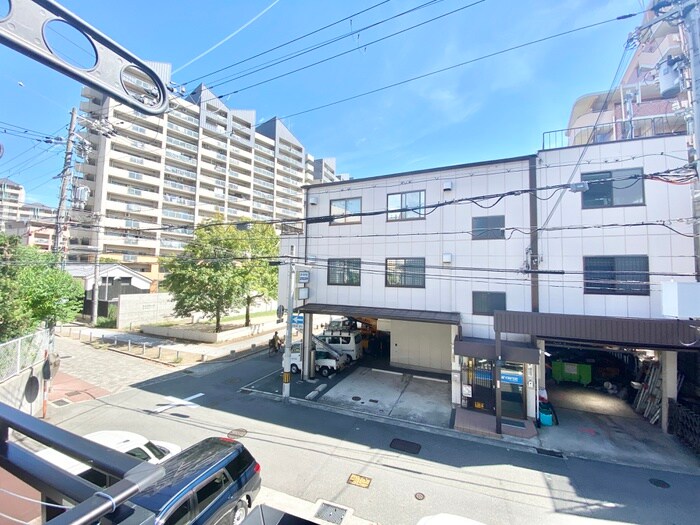 物件内観写真14　(室内からの展望)