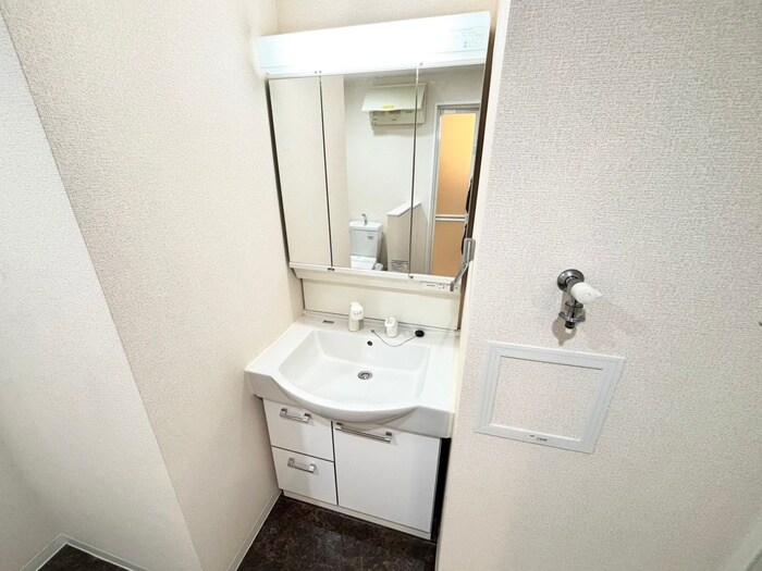 物件内観写真13　(洗面)