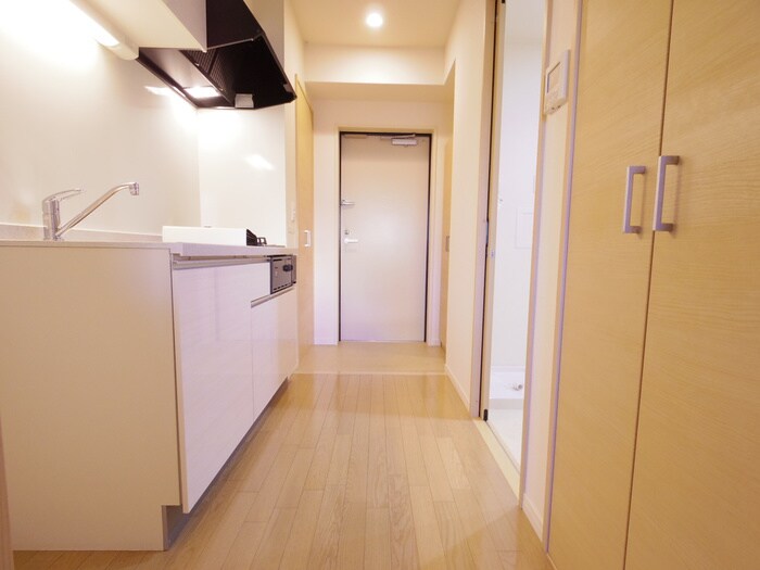 物件内観写真16　(廊下)