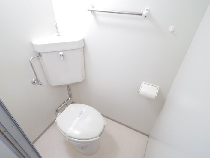 物件内観写真13　(トイレ)