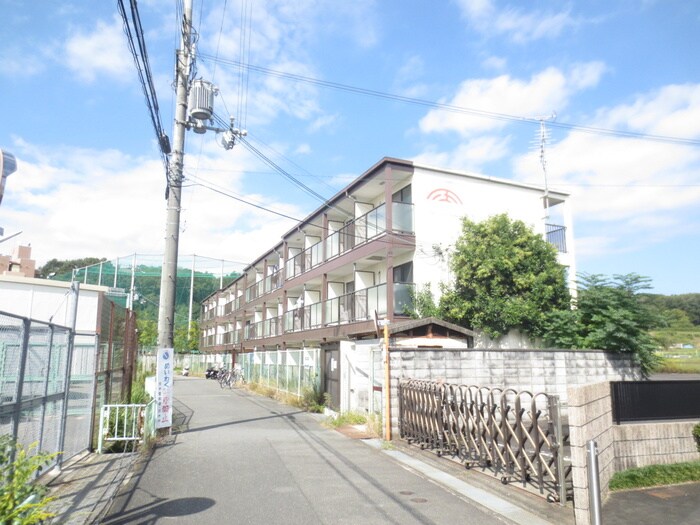 物件外観写真2　(外観写真)