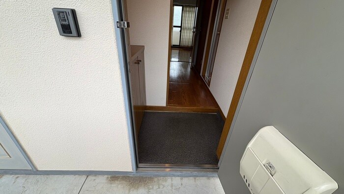 物件内観写真19　(玄関)