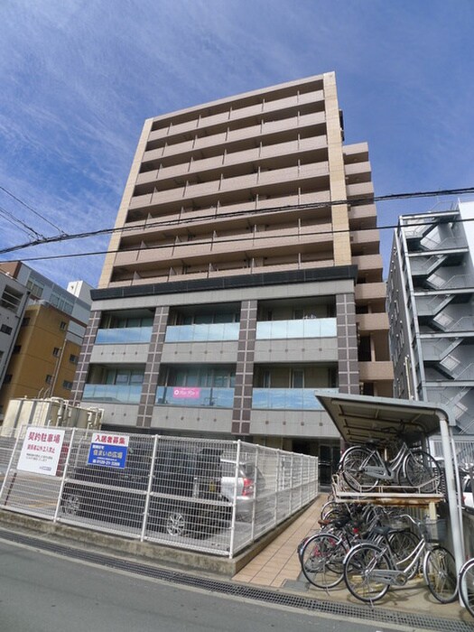 物件外観写真2　(駐輪場)