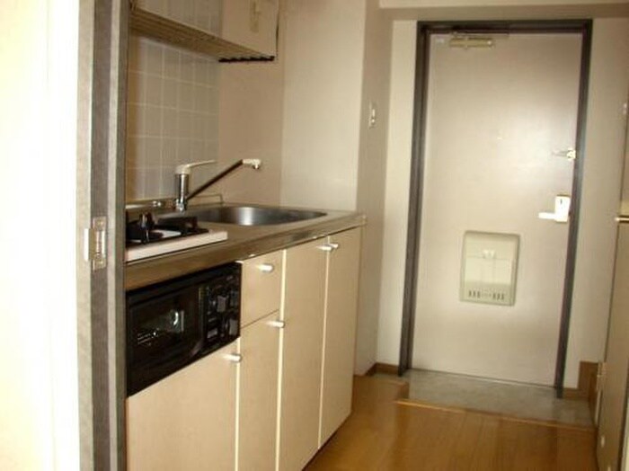 物件内観写真12　(廊下)