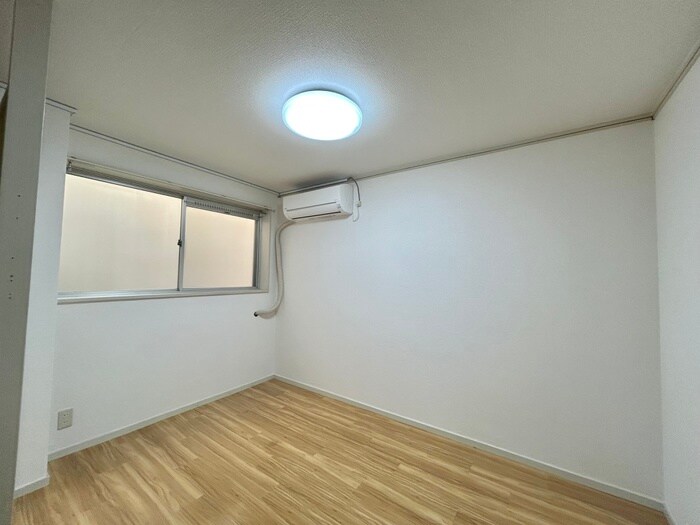 物件内観写真11　(居室)