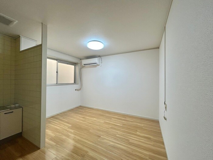 物件内観写真13　(居室)