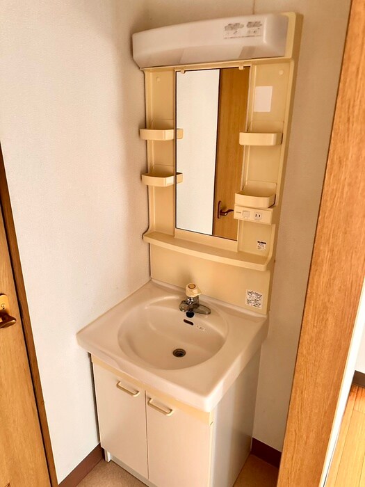 物件内観写真12　(洗面)