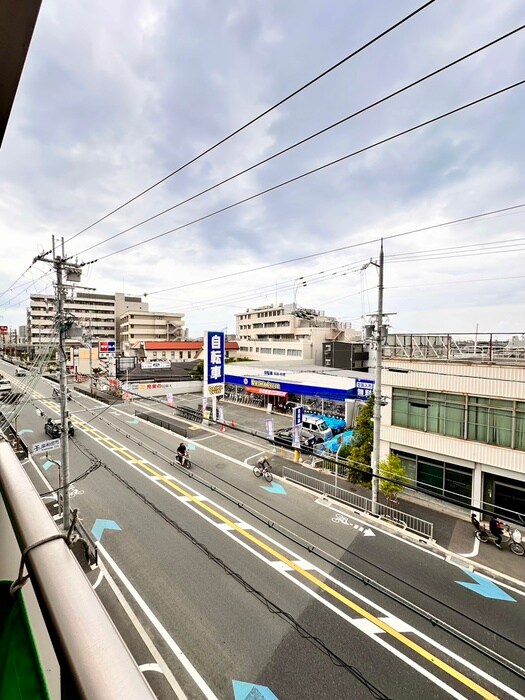 物件内観写真16　(室内からの展望)