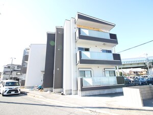 F　asecia content外観写真