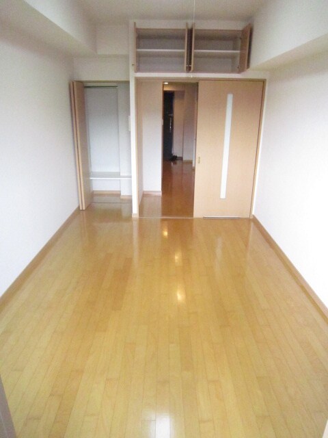 物件内観写真4　(居室)