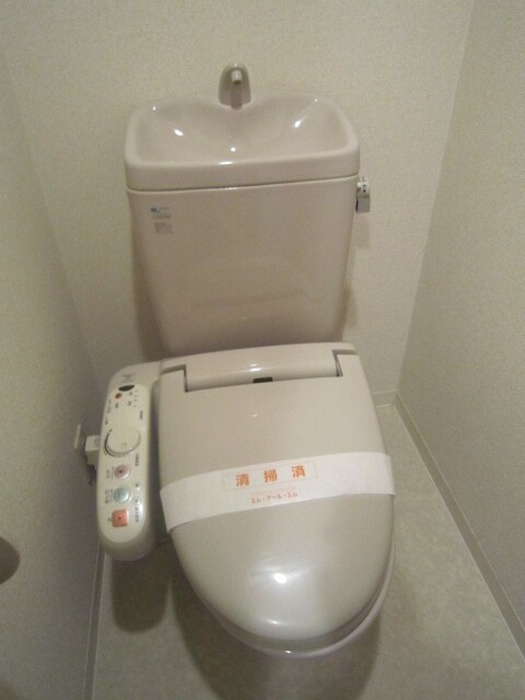 物件内観写真9　(トイレ)