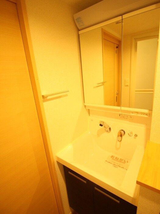 物件内観写真13　(洗面)