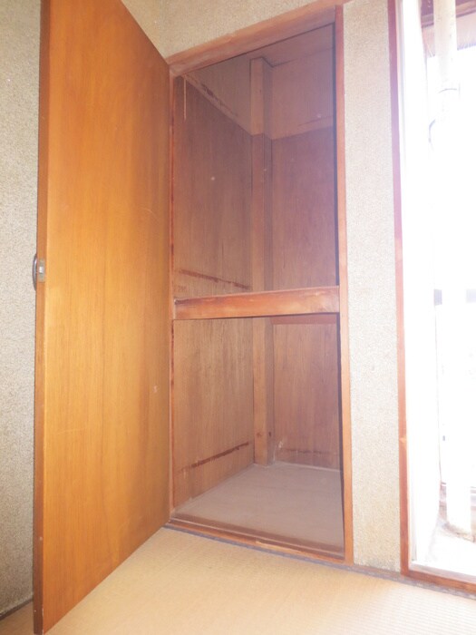 物件内観写真12　(収納)