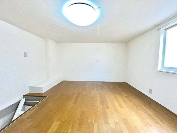 物件内観写真13　(居室)