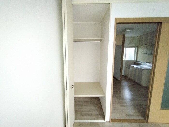 物件内観写真7　(収納)