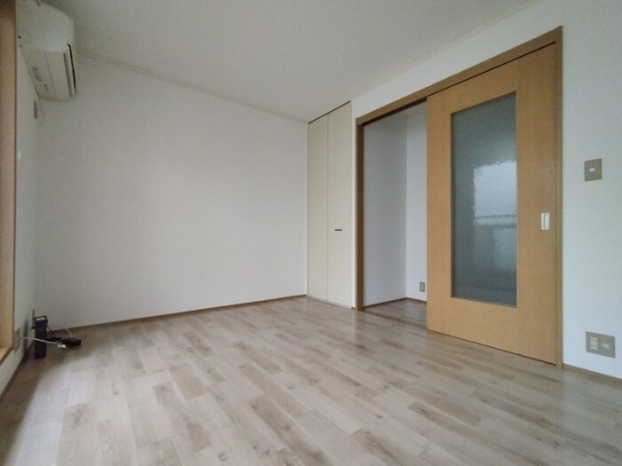 物件内観写真15　(居室)