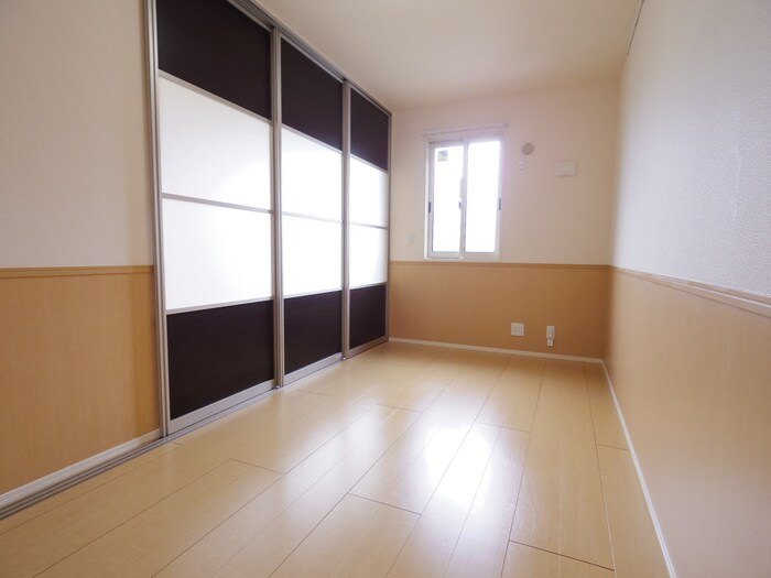 物件内観写真10　(居室)