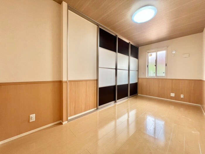 物件内観写真11　(居室)