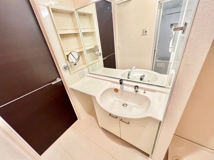 物件内観写真13　(洗面)